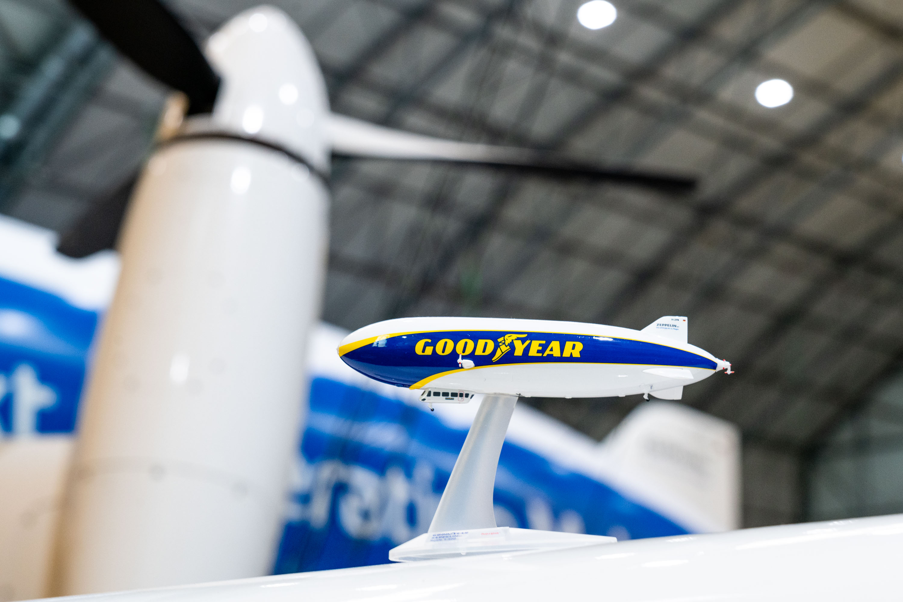 Zeppelin NT Modell 1:500 Goodyear von Herpa