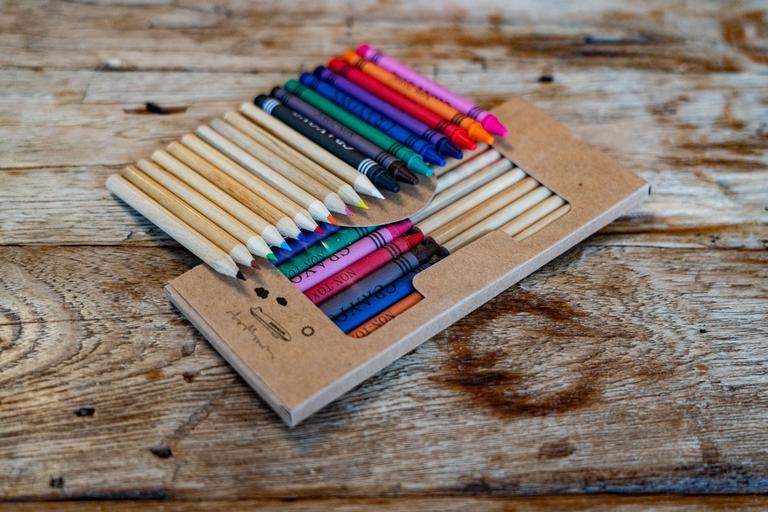 Buntstifte & Wachsmalstifte Zeppelin