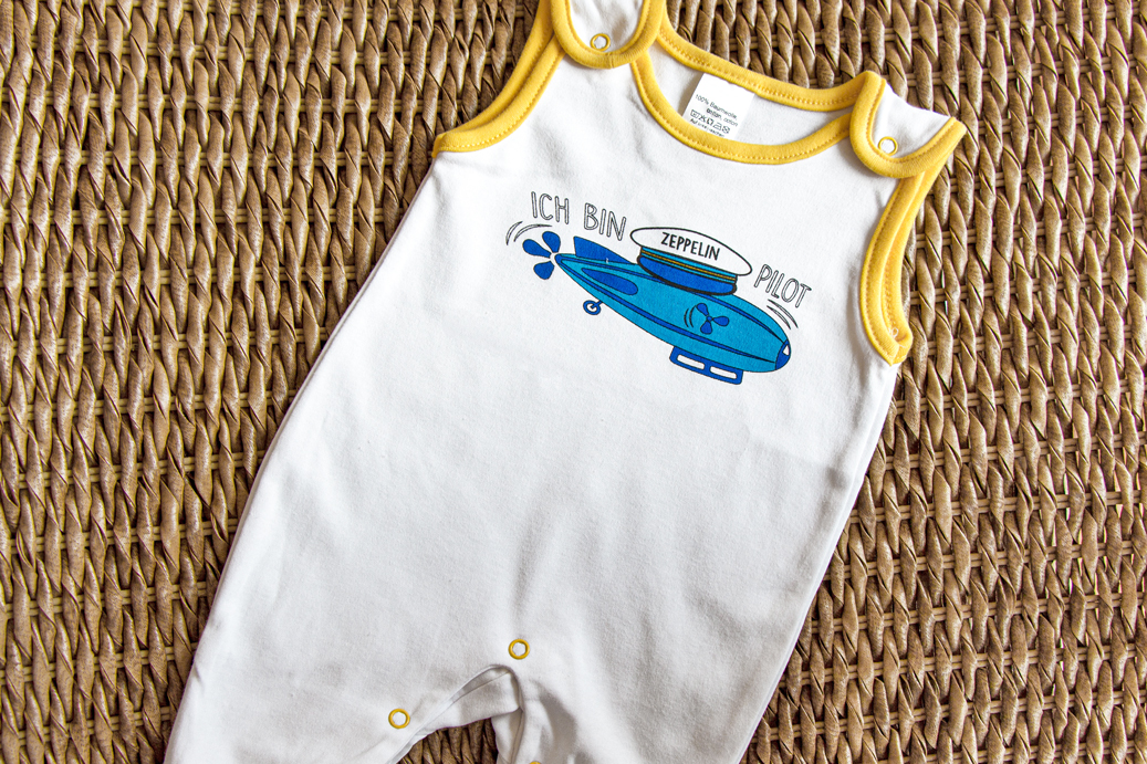Baby Strampler "Ich bin ein Zeppelin Pilot"