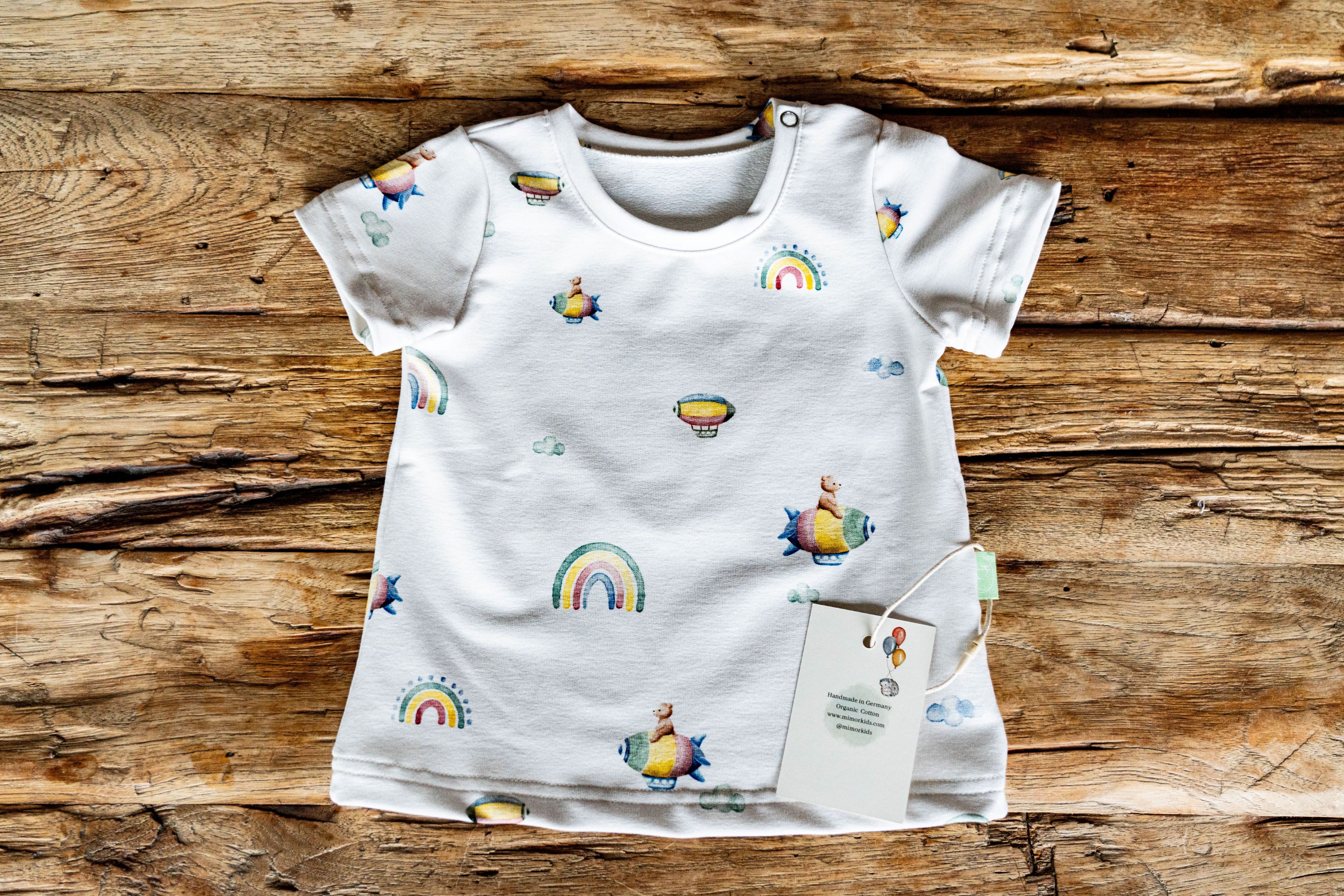 Zeppelin Baby T-Shirt beige mit Regenbogen